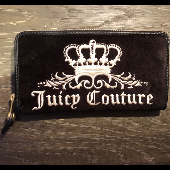 Juicy Couture Handbags - Juicy Couture Wallet